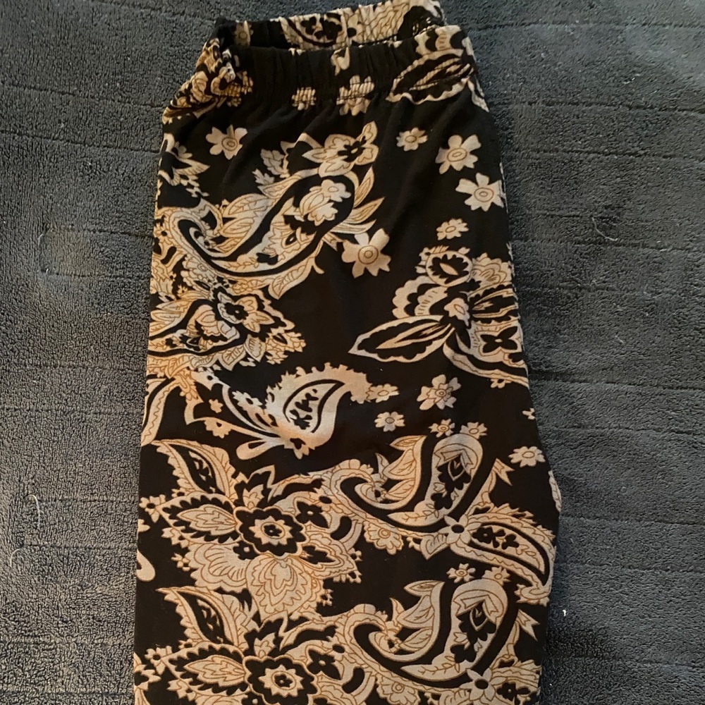 Agnes and Dora Leggings